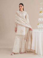 Iris Luxury Lawn - D8